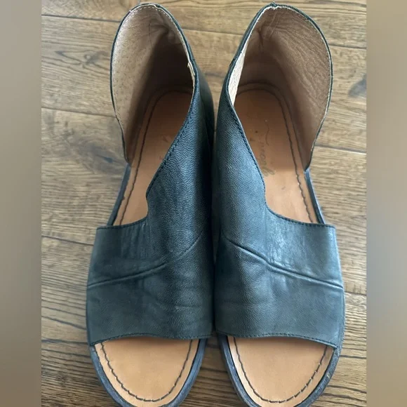 FREE PEOPLE Mont Blanc Sandal Black Leather Slip On Shoes size 8.5 - Picture 5 of 9